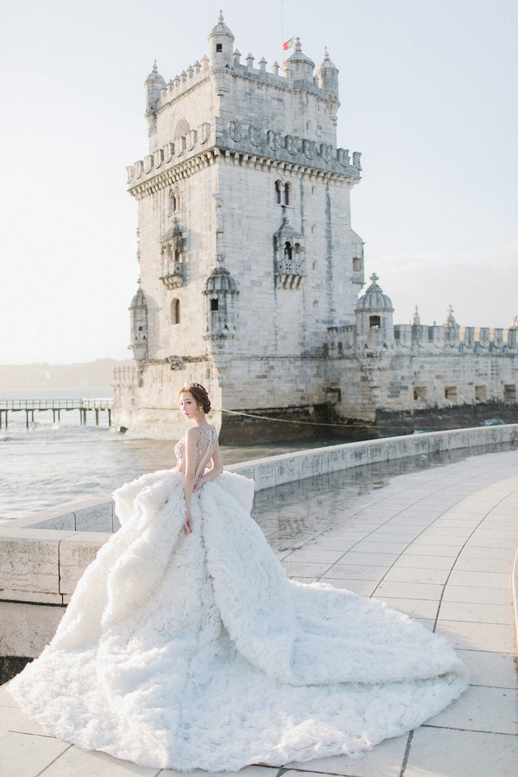 How-to-choose-the-right-photography-style-for-your-wedding